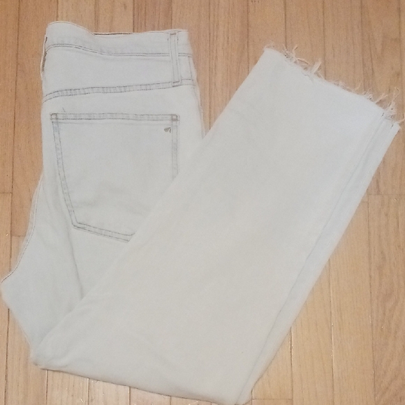 Madewell Perfect Vintage Straight Leg Jean In Danby Wash - Full Length - Picture 3 of 16